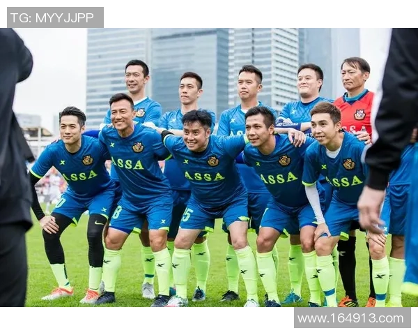 曾因恶犯遭禁赛的足球明星背后故事解析